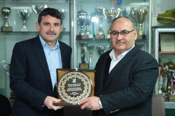 Başkan Hasan Can Dudullu Spor Kulübü Yönetimi ile Bir Araya Geldi