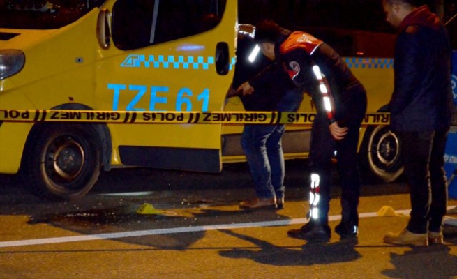 Üsküdar'da dolmuş şoförü silahla yaralandı