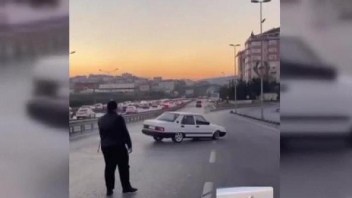 Çekmeköy'de Trafik Terörü