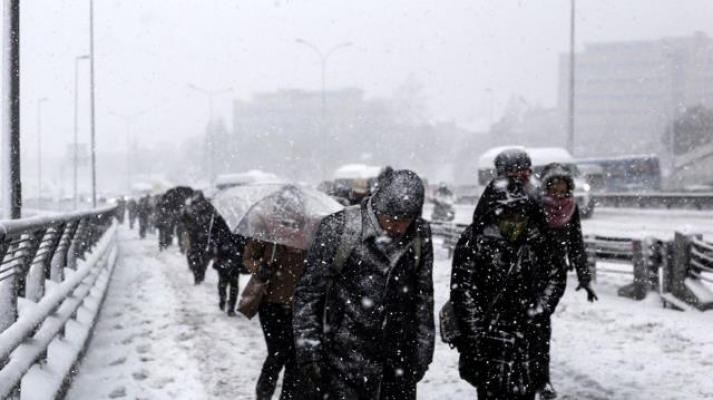 İstanbulda kar alarmı 4 günün en yoğunu...