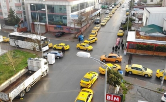 Ataşehir'de Metrelerce Taksimetre Nöbeti