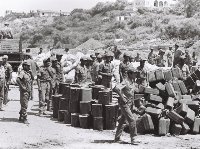 Kıbrıs Barış Harekatı'nın Tarihi Fotoğrafları