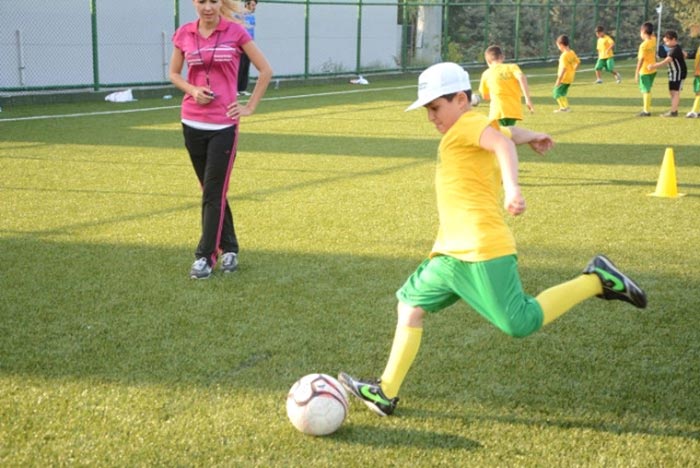 İBB, 17 ilçede ücretsiz Yaz Spor Okulu açıyor