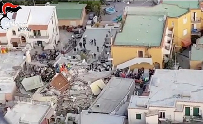 İtalya'da deprem: En az 2 ölü
