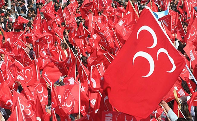 MHP'de yeni parti için 625 istifa