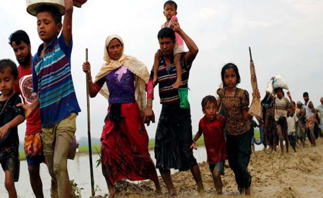 Bangladeş'e sığınan Müslüman mültecilerin sayısı 436 bin kişiye ulaştı