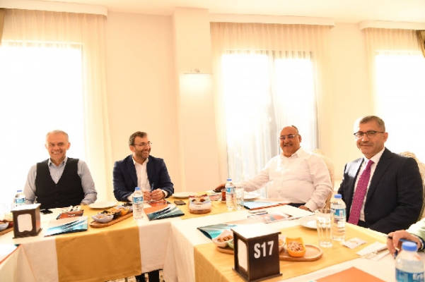 Anadolu Yakası Belediye Başkanları Çekmeköy'de toplandı