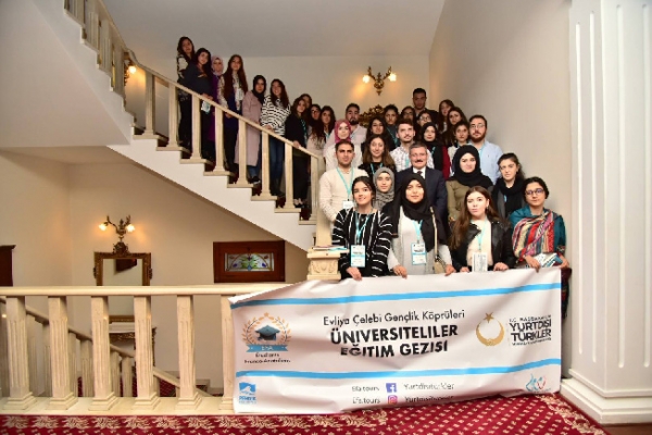 Başkan Şahin, Fransa’daki Türk öğrencilerle buluştu