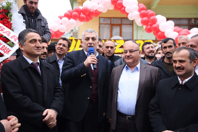 Hasan Can, ‘Külünkzade Kafe’nin açılışına katıldı