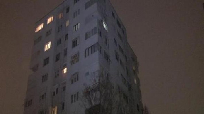 Kadıköy'de 10. kattan düşen genç hayatını kaybetti