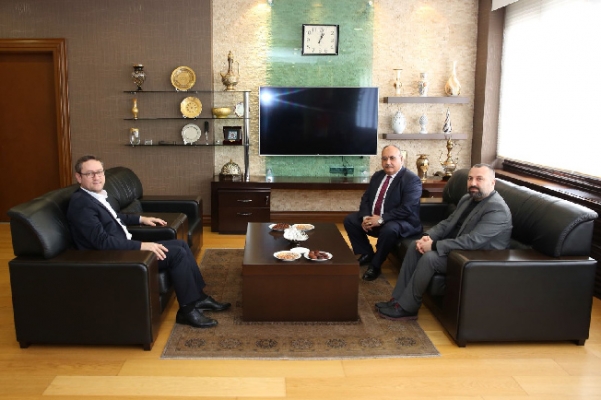 Başkan Hasan Can’dan Başakşehir Belediye Başkanı Yasin Kartoğlu’na ziyaret