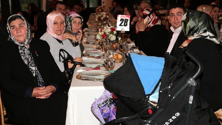 Şehit ve Gazi Aileleri yemekte buluştu