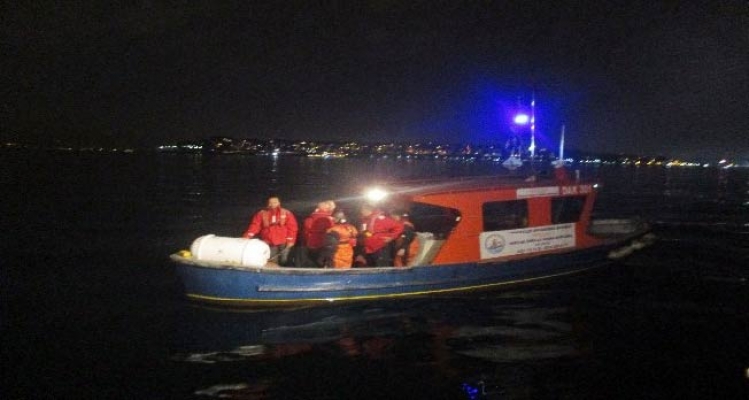 Kadıköy'de denizde arama kurtarma tatbikatı