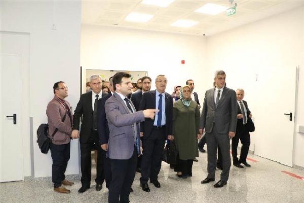 Şehit Prof. Dr. İlhan Varank Sancaktepe Eğitim ve Araştırma Hastanesi Çocuk Acil Servisi Hizmete Açıldı