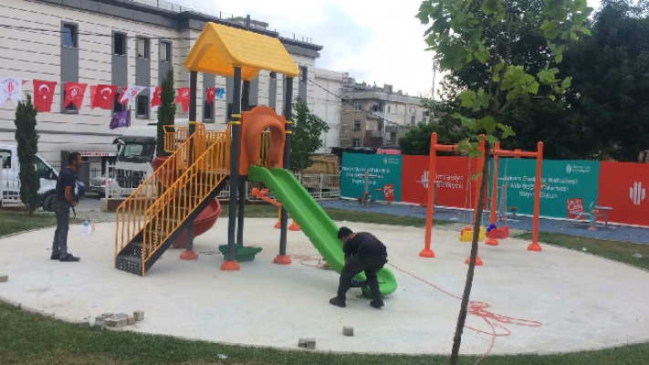Ümraniye Belediyesi, her köşeye park yapmaya devam ediyor