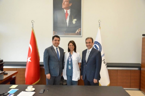 Marmara Üniversitesi'nden kahraman doktora tebrik