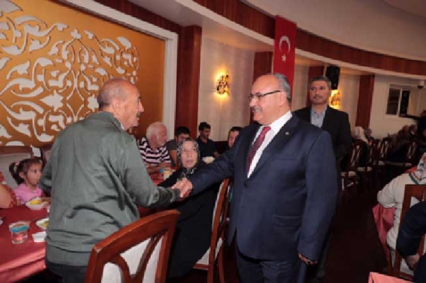 Başkan Hasan Can, Gaziler ve Şehit Aileleriyle bir araya geldi