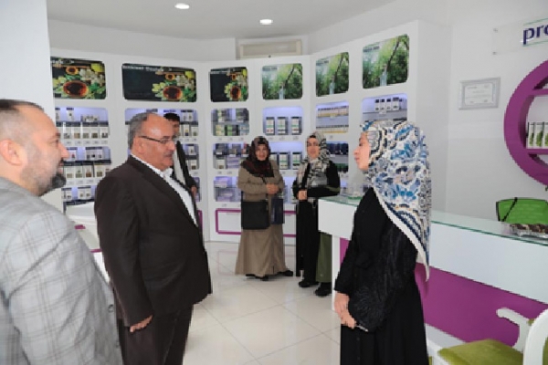 Başkan Hasan Can, Prof. Saraçoğlu Mağazası’nın açılışına katıldı