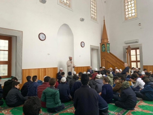 Diyanet İşleri Başkanı Erbaş, Kur'an Kursu öğrencileriyle bir araya geldi