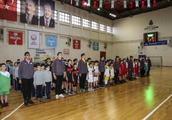Beykoz'da okullar arası Hentbol Ligi müsabakaları başladı