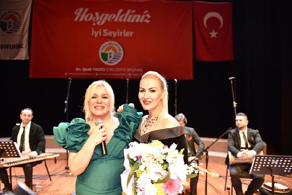 Tuzla Belediyesi TSM Topluluğu, yeni yılın ilk konserini verdi