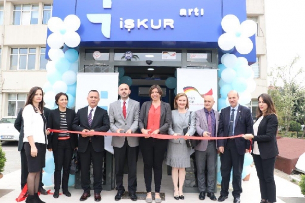 Marmara Üniversitesinde Artı Hizmet Noktası Açıldı