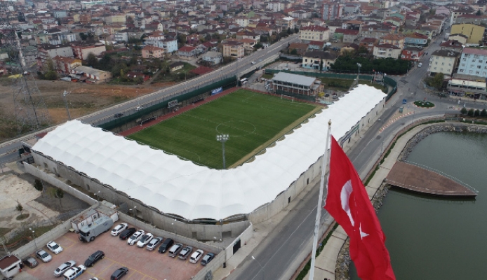 Sultanbeyli Gölet Stadyumu’nun Yeni Hali Büyük Beğeni Topladı