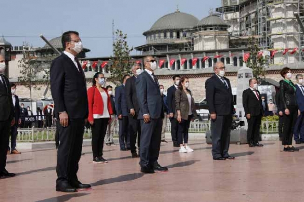 İmamoğlu, 19 Mayıs’ın 101.Yıldönümünde Taksim’deydi