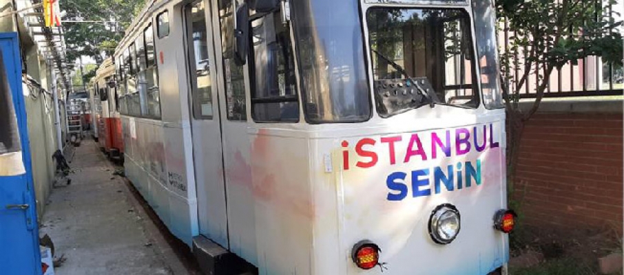 Yenilenen Moda Tramvayı İstanbullularla Buluşuyor