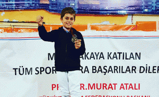 Doruk Erolçevik Eskrim Miniklerde Türkiye Şampiyonu Oldu