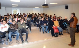 Tuzla Belediyesi Gençlik Merkezi’nde Motivasyon Semineri yapıldı