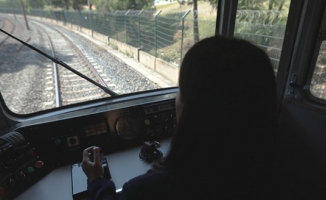 Yeni Kadın Tren Sürücüleri Göreve Hazır
